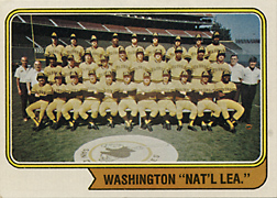 1974 Topps #226 Padres Team Card Washington "Nat'l Lea." Variation Front